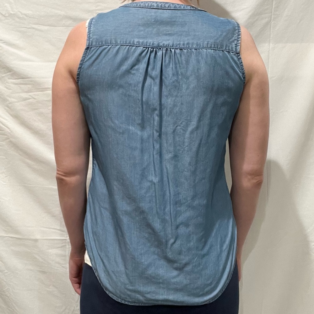 Banana Republic Sleeveless Chambray Shirt Size Small - Picture 8 of 8